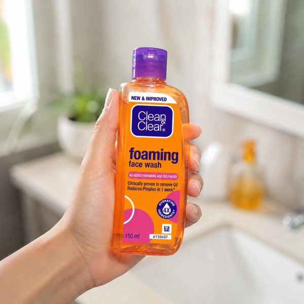 Clean & Clear Foaming Face Wash