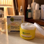 Garnier Bright Complete Vitamin C Serum Night Cream
