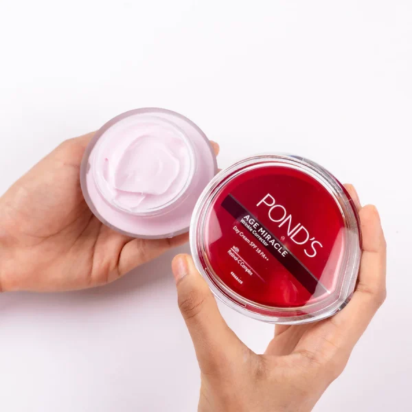 Pond's Age Miracle Youthful Glow Night Cream