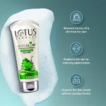 Lotus Herbal Whiteglow Facewash benefites
