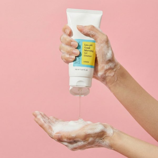 cosrs low ph good morning gel cleanser on hand